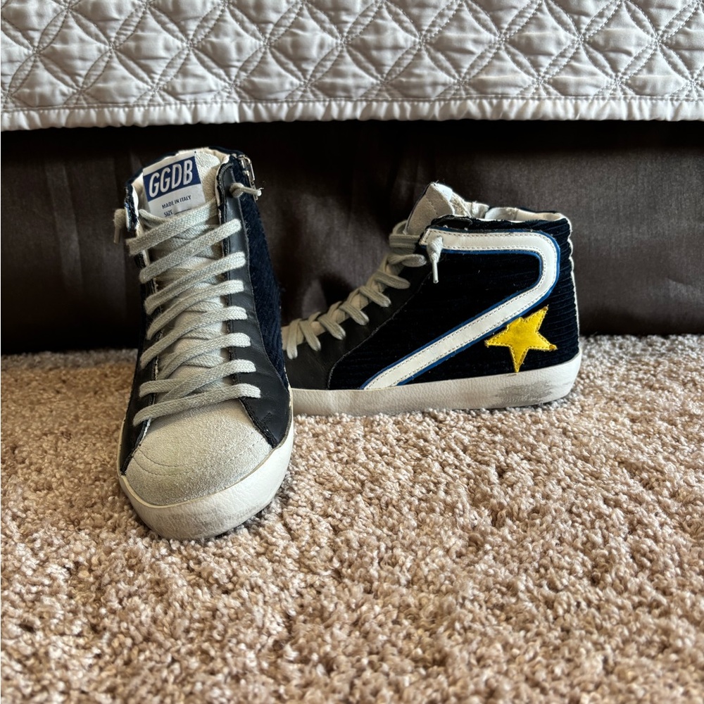 Golden Goose Kids Sneakers - Black with Yellow Star